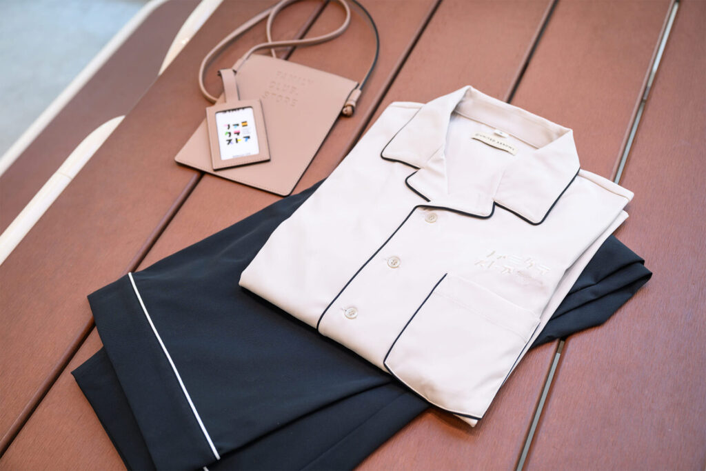 ファミクラストア