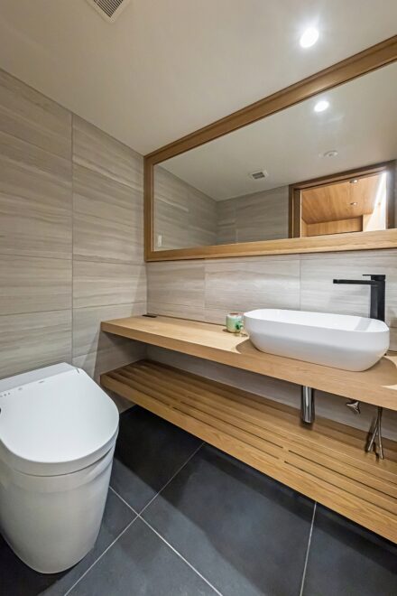 RE Apartment UNITED ARROWS LTD.