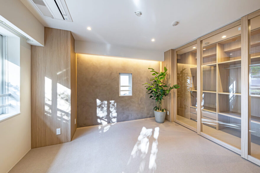 RE Apartment UNITED ARROWS LTD.