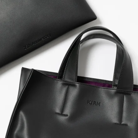 株式会社ＫＪＲＭホールディングス