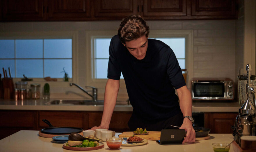 Microsoft Surface Duo 2